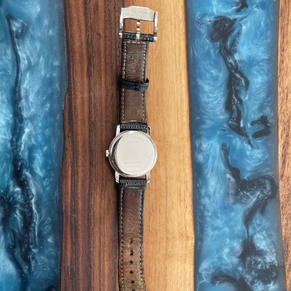 Movado Woman’s Watch with Blue Face and Leather band - Picture 4 of 7